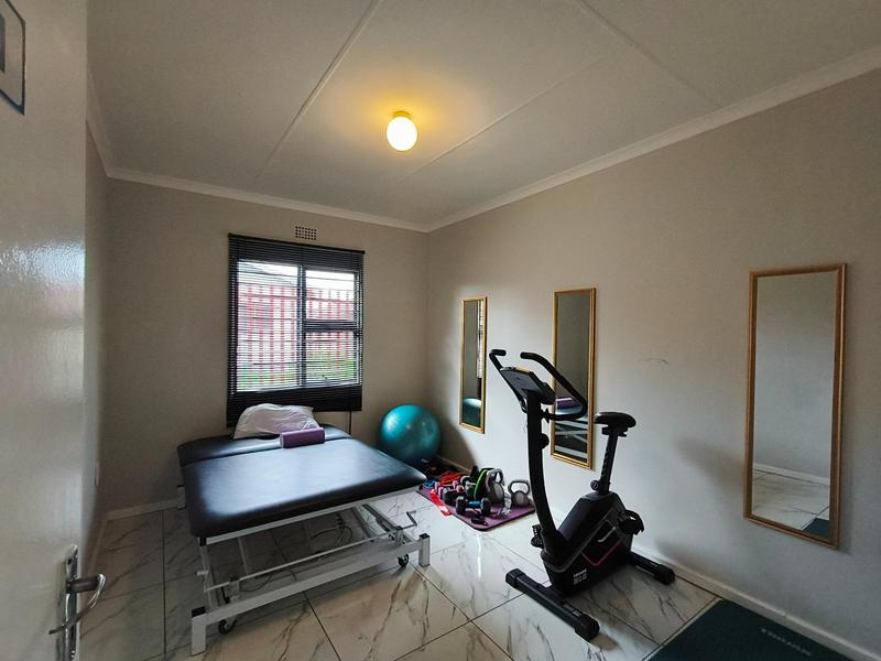 4 Bedroom Property for Sale in Mthata Eastern Cape